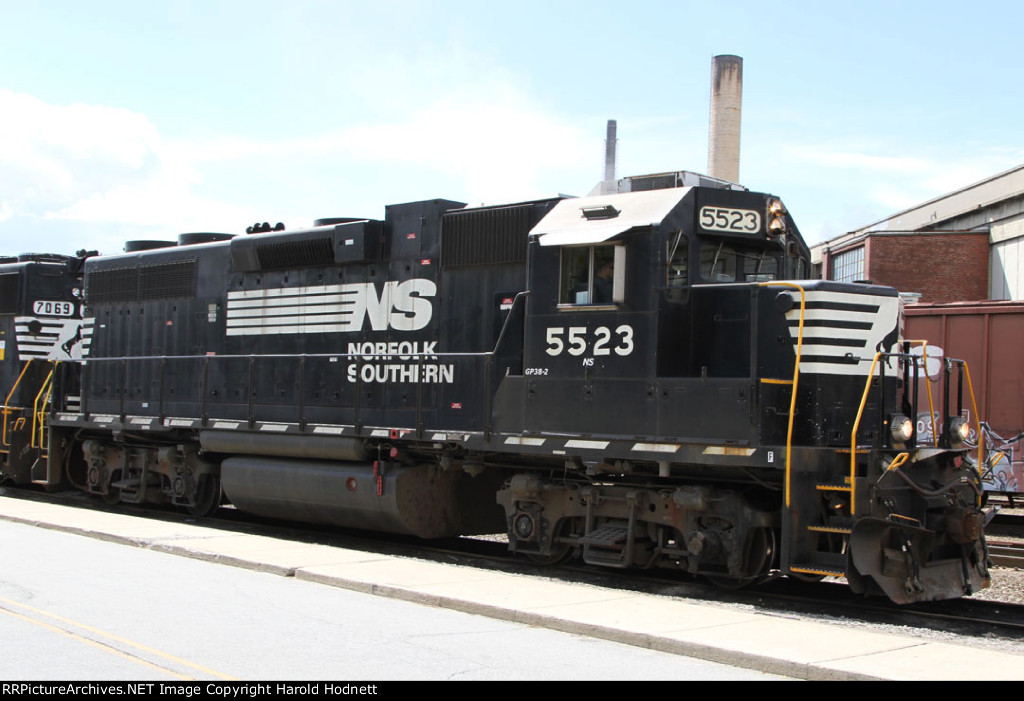 NS 5523